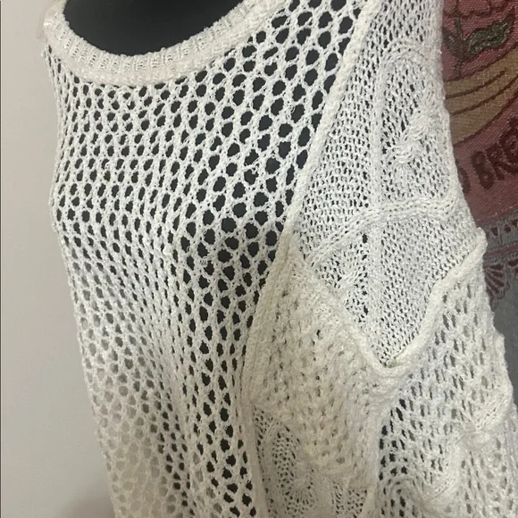 EUC POL -Open-Knit Sweater - White/cream. One size. - Picture 2 of 4